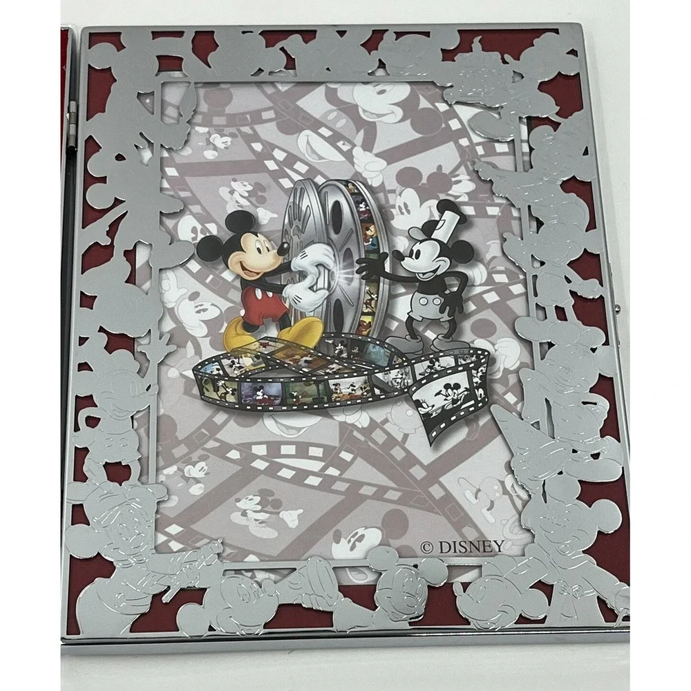 Cast Holiday Celebration 2002 Walt Disney World Picture Frame Mickey Steamboat